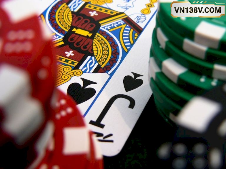 Cach-thuc-choi-Poker-VN138-chuan-bai-cao-thu